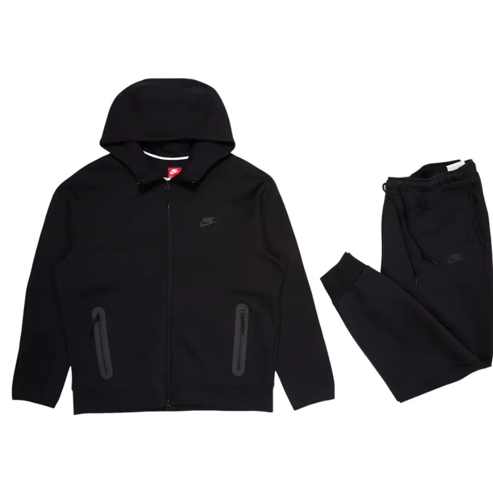 Nike Tech negro